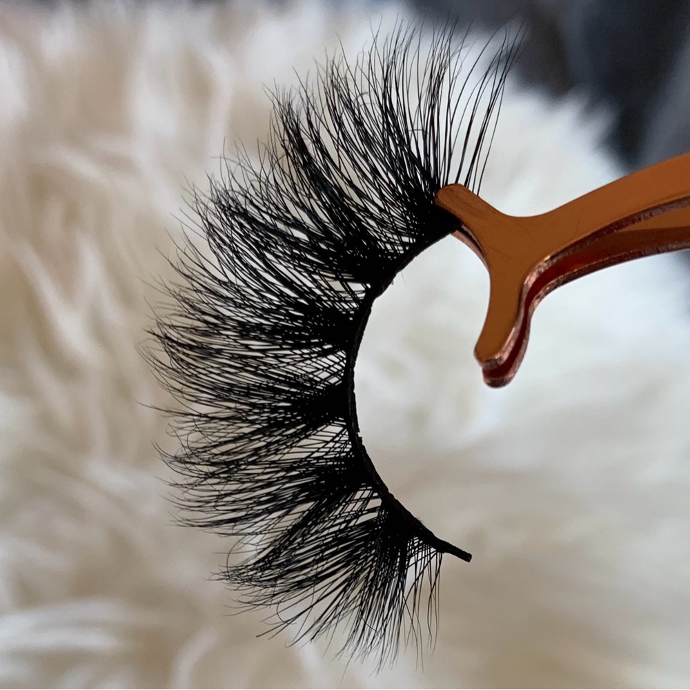 Mink Strip Lashes- B.B.L ( Big Beautiful Lashes)
